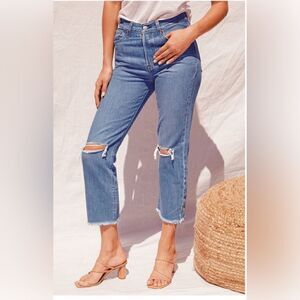 Levi Premium Wedgie Straight Distressed Denim Size 25. NWT